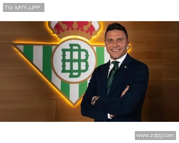 荷兰足球明星华金的传奇旅程与辉煌成就解析